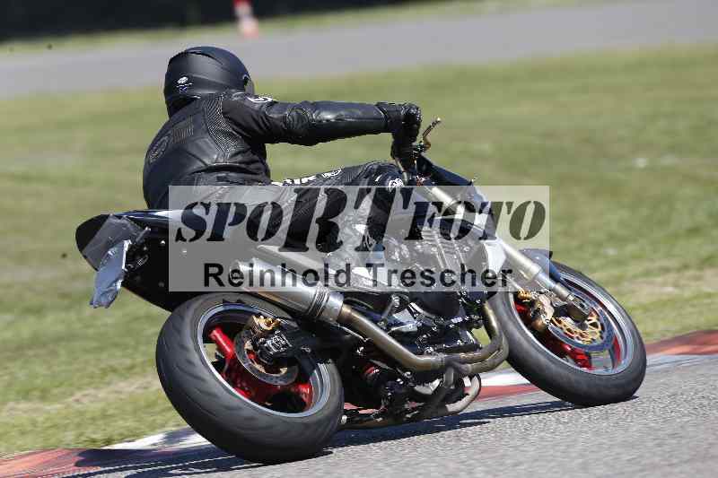 /43 08.08.2025 Discover the Bike ADR/Race 3 rot/410